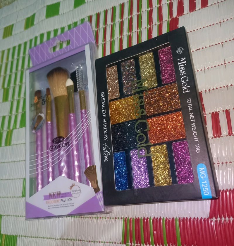 Eyeshadow+ Brush Set 😍