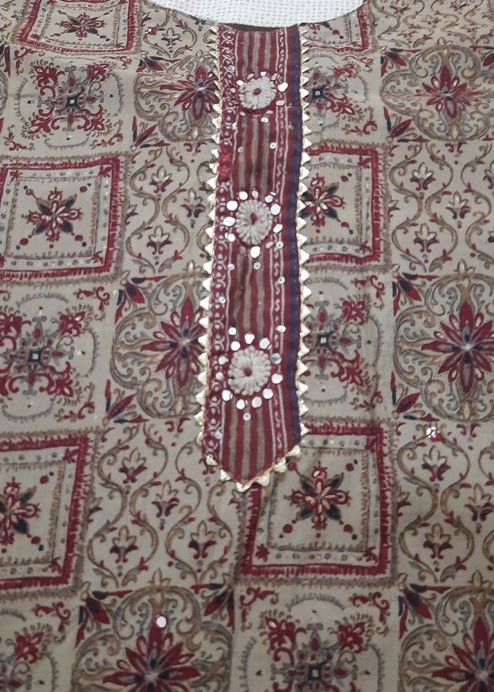 Very Beautiful Kurta With Neck Embroidery