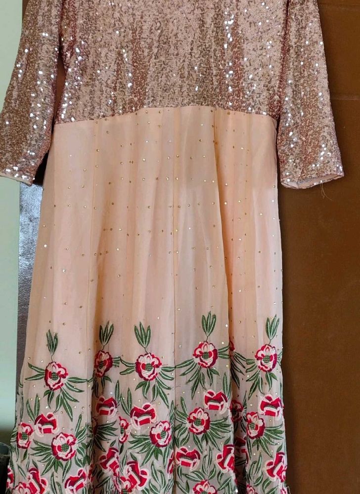 Beautiful Wedding Wear Gown Dupatta Churidaar