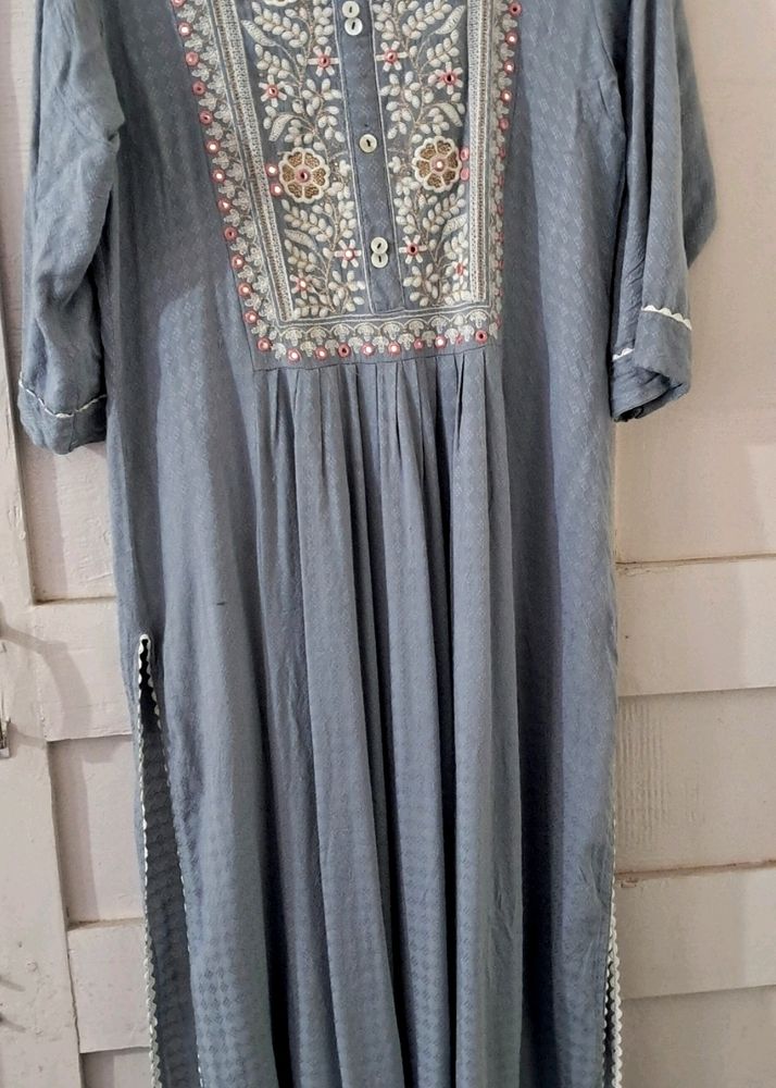 Women Beautiful Kurta