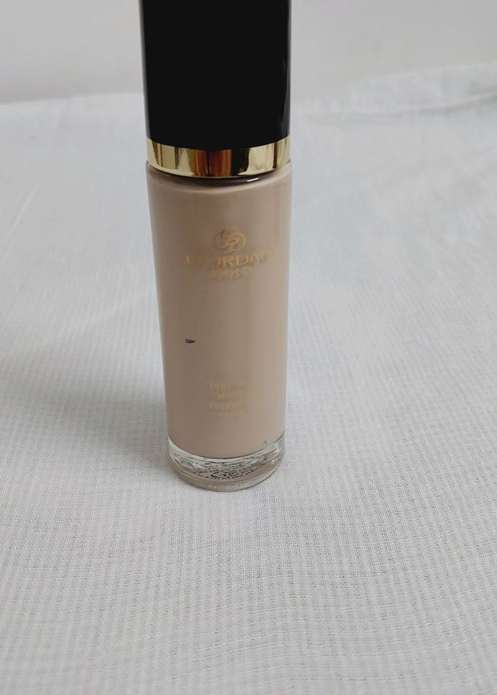 Oriflame Giordani Gold Long Wear Minral Foundation