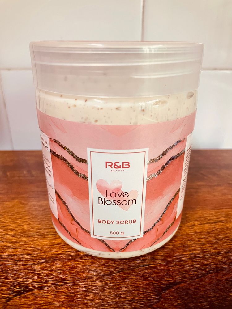 R&B Exfoliating Body scrub