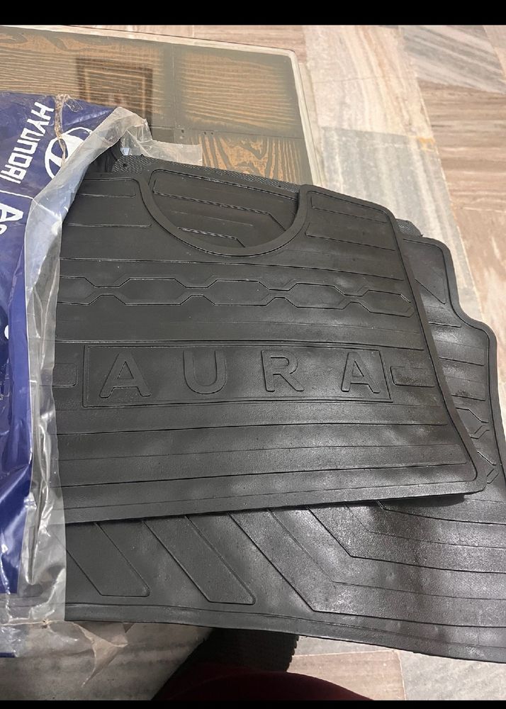 HYUNDAI AURA CAR RUBBER MATS ORIGINAL