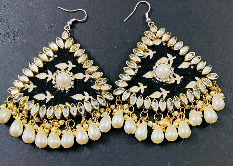 Fancy Party Wear Have Long Size Earrings All' Colo