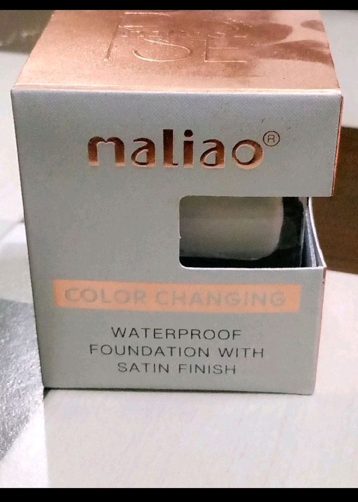 Colour Changeing Foundation