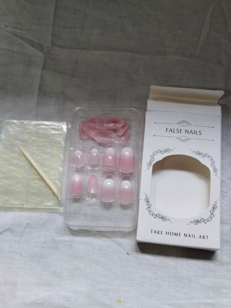 Artificial Nails/Fake Nails And Stickers