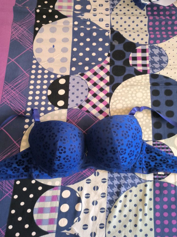 Size 36 Heavy Padded Bra Like New