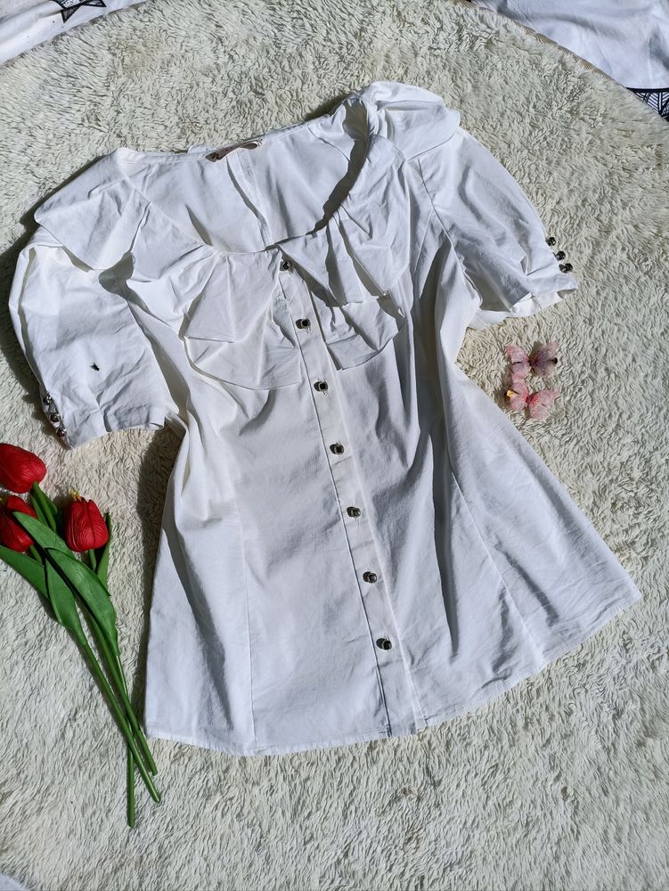 Korean Fitted Vintage Style White Top🎀