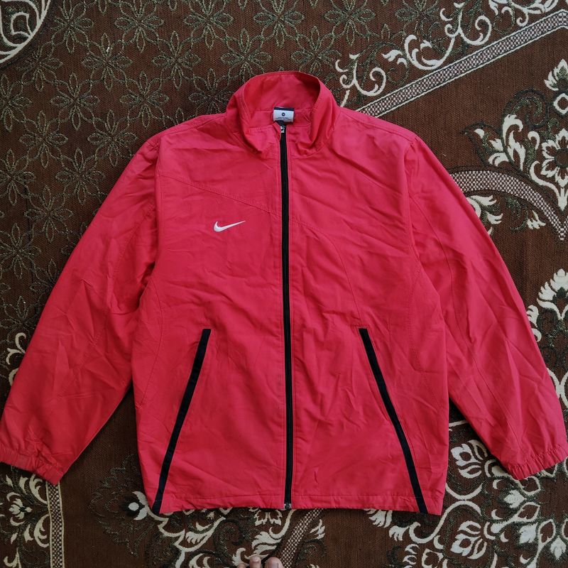 NIKE RED WINDCHEATER