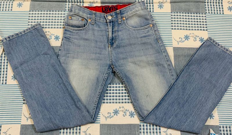 Levis 514 Straight With Slightly Tapered Fit