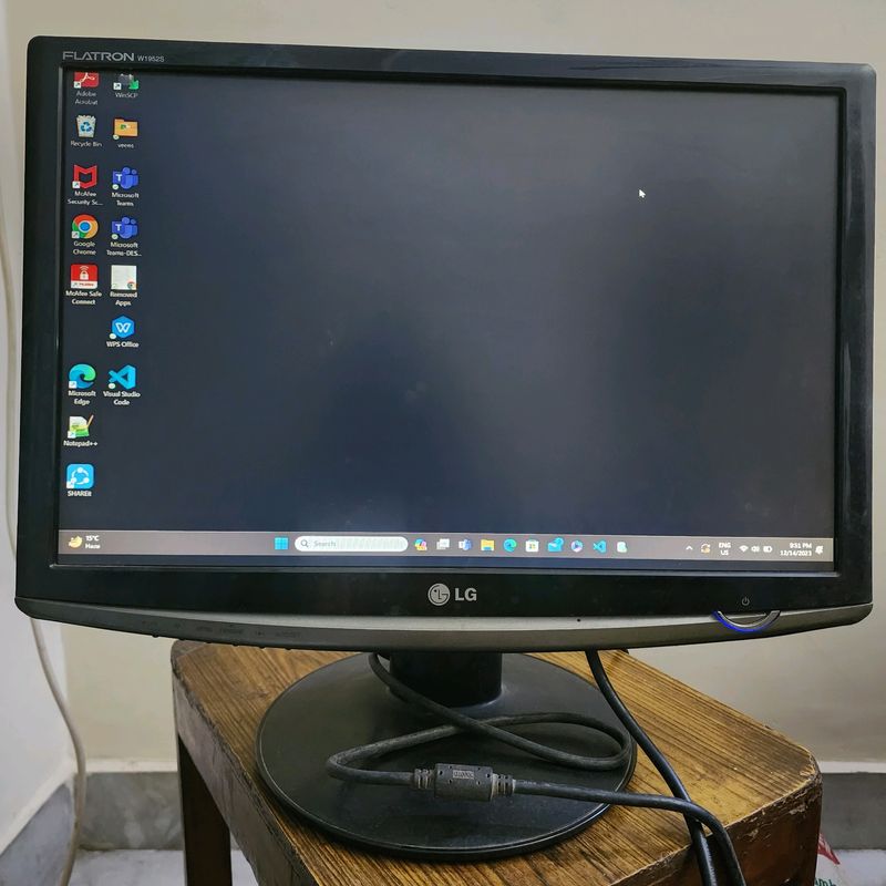 LG Flatron W1952S Monitor