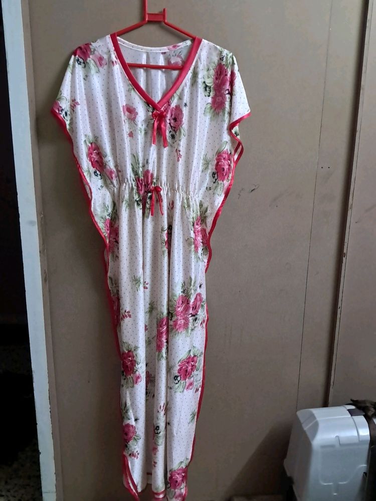 Pink M White Nightdress