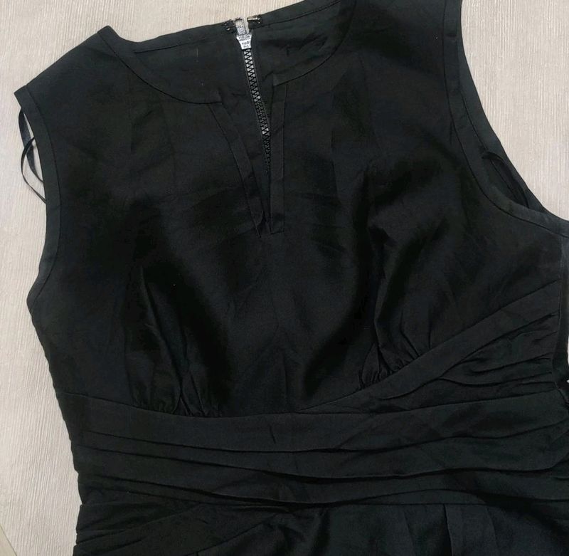 Black Bodyfit Formal Dress