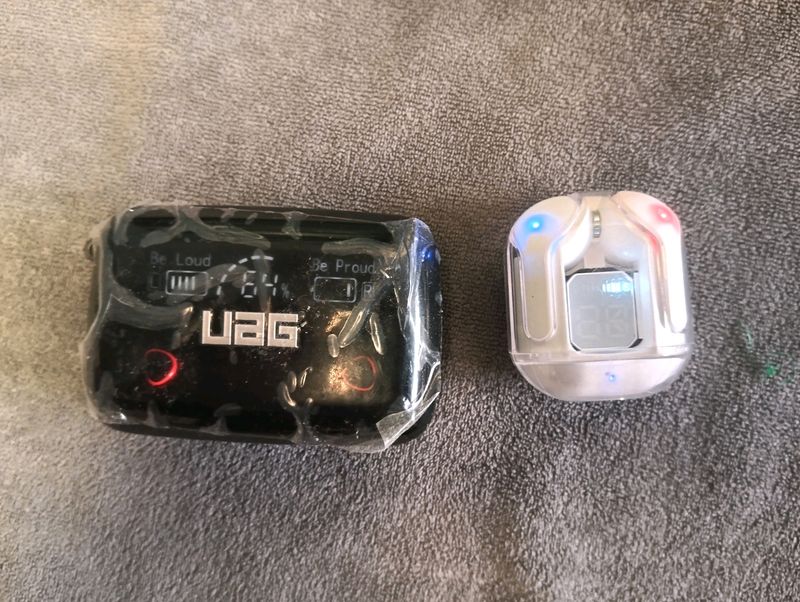 M19 + ultrapods white full working condition