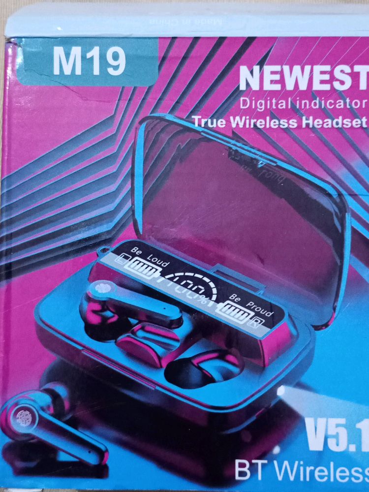 M19 NEWEST DIGITAL INDICATOR WIRELESS HEADPHONES