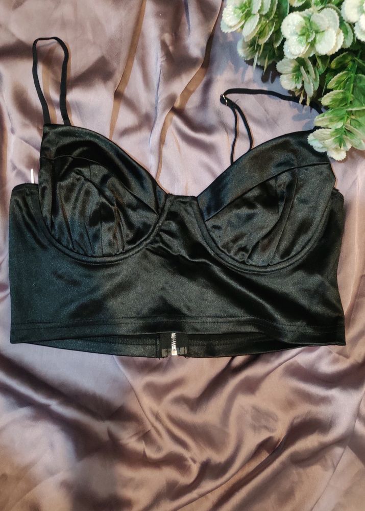 black bralette top