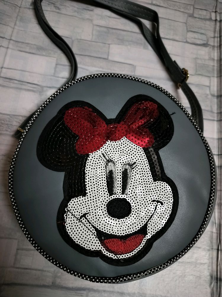 Round Sling Bag (Mini Mouse)