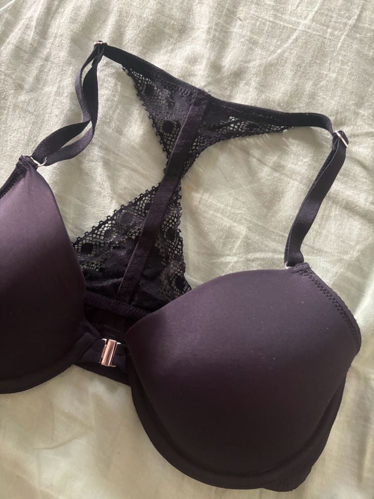 Amante Front Lock Bra