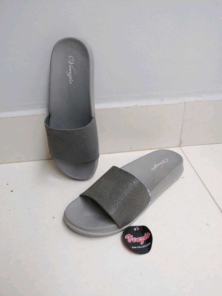 New Women's Comfortable Trendy Slide Size-5