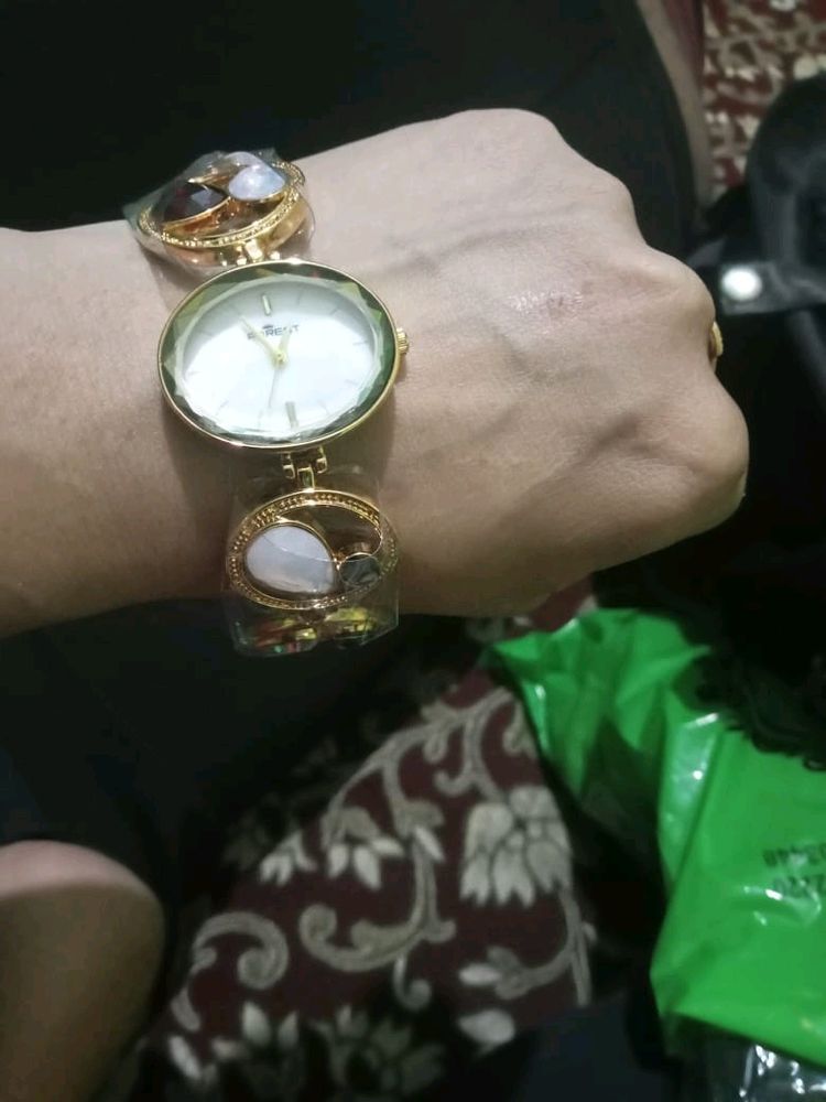 Very Nice Watch Looking Like Bracelet