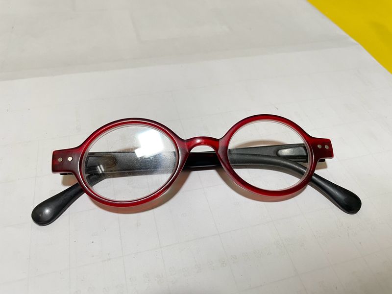 Red Trendy Frame