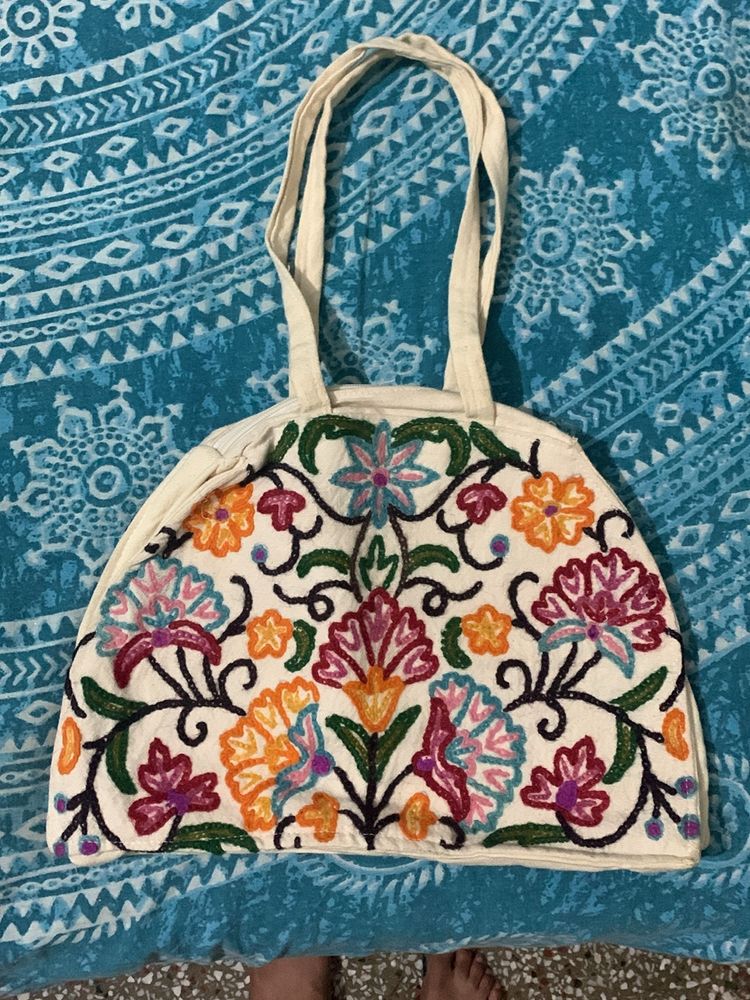 Embroidery Handbag🪡🌸