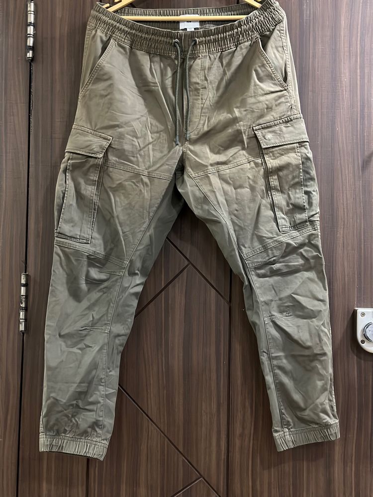 H&M Original Cargo M Size Waist 32/34 New Condition