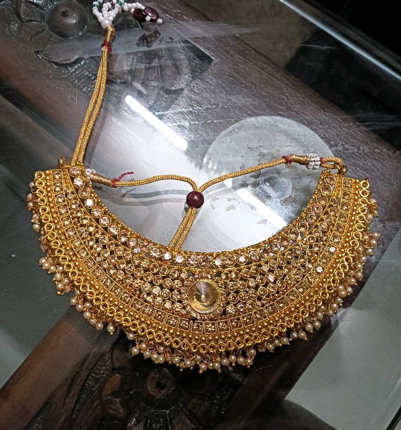 Golden Maangtika And Necklace