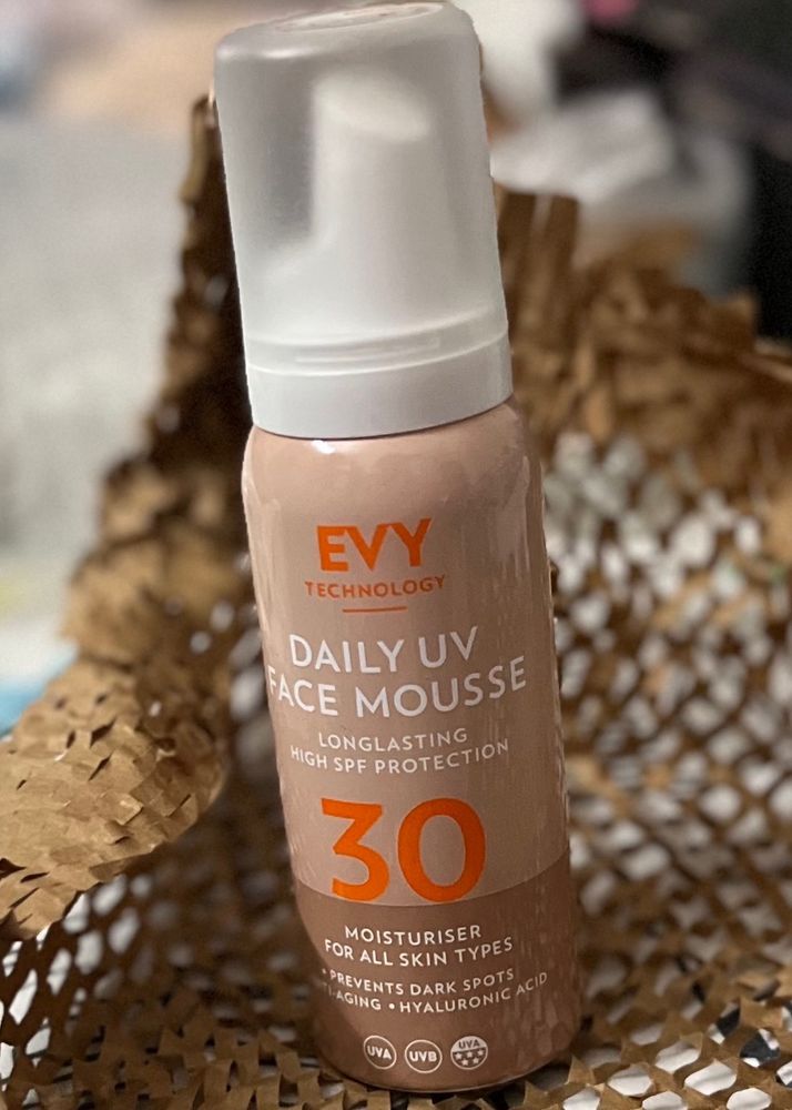 24hrs SALE PRICE : Evy Spf 30 Mousse Sunscreen