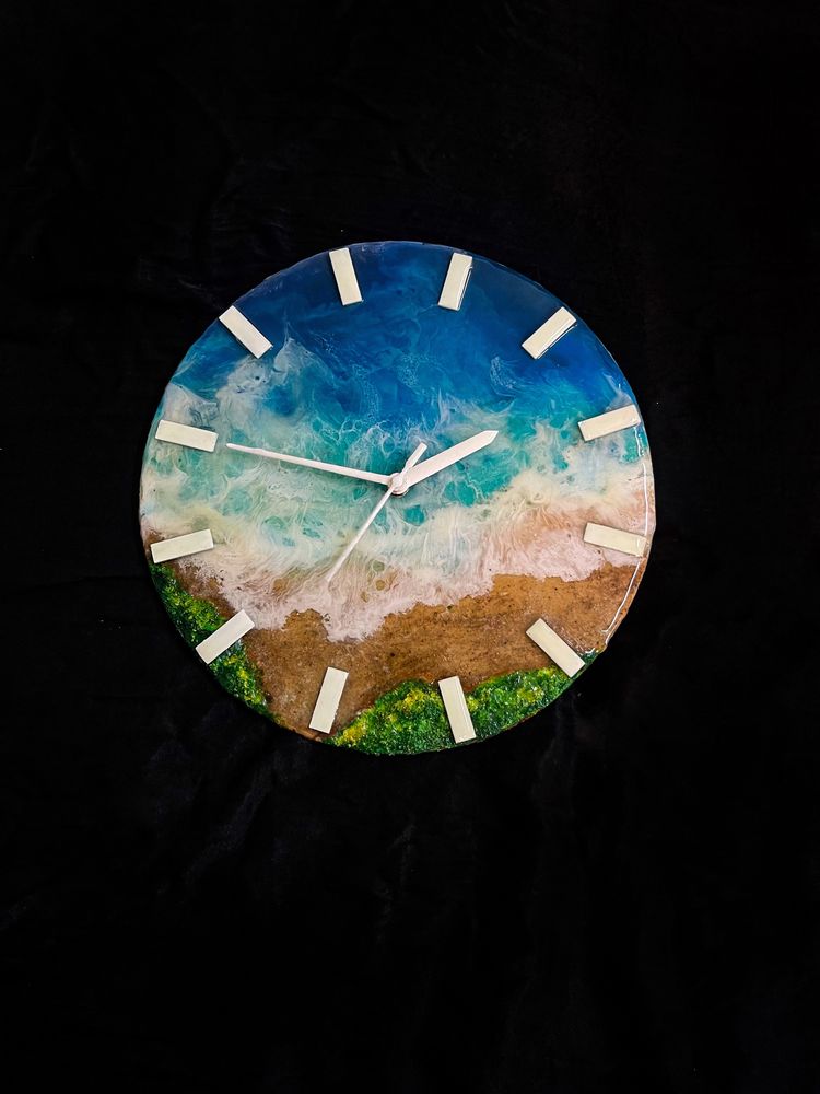 Resin ocean Clock