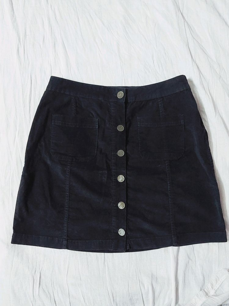 black corduroy skirt (M-L)