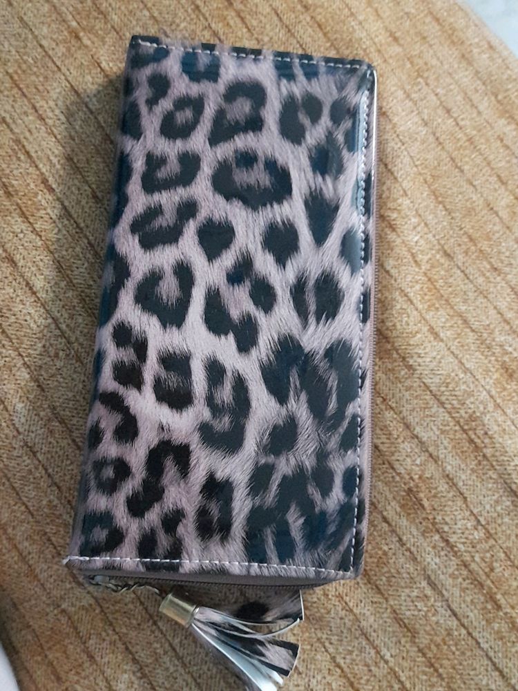 Leopard Design Clutch