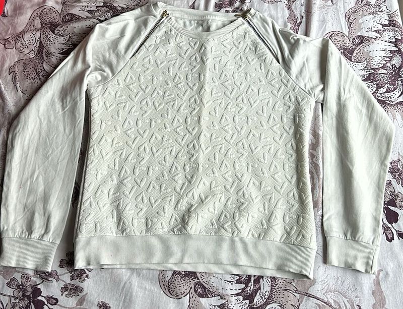 White Sweatshirt (xs-s)