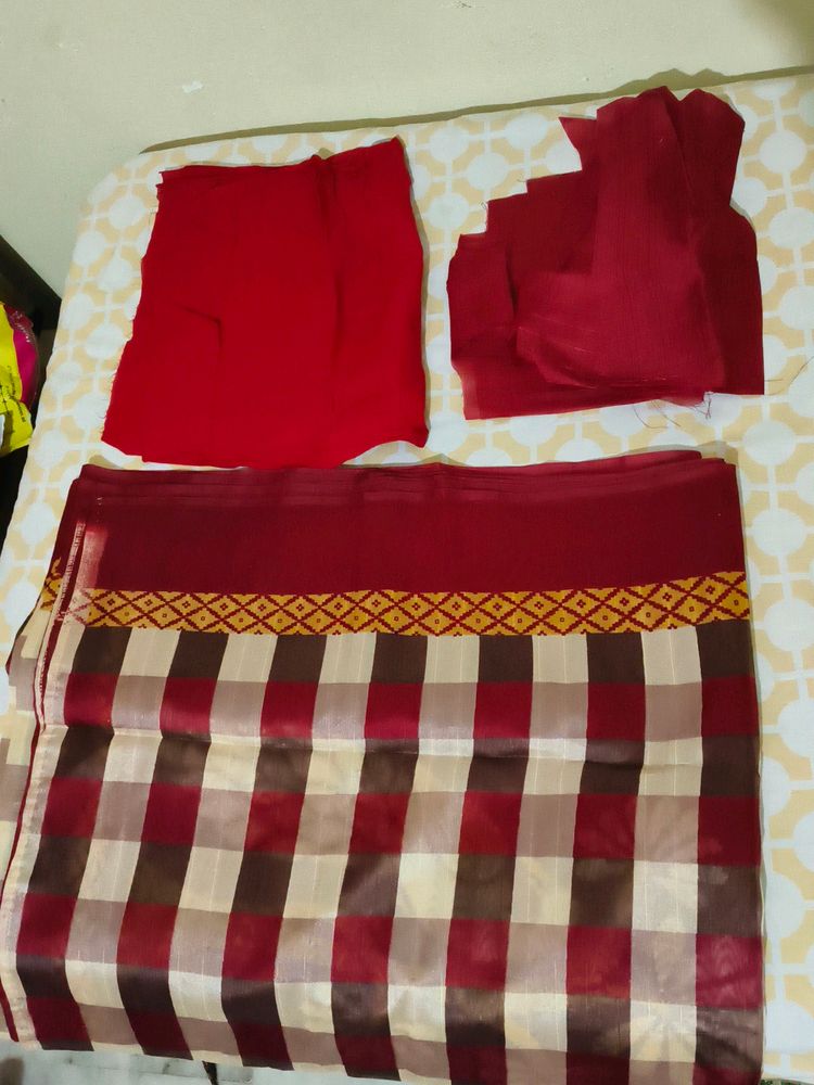 Maroon New Saree With Blouse Piece And Astar