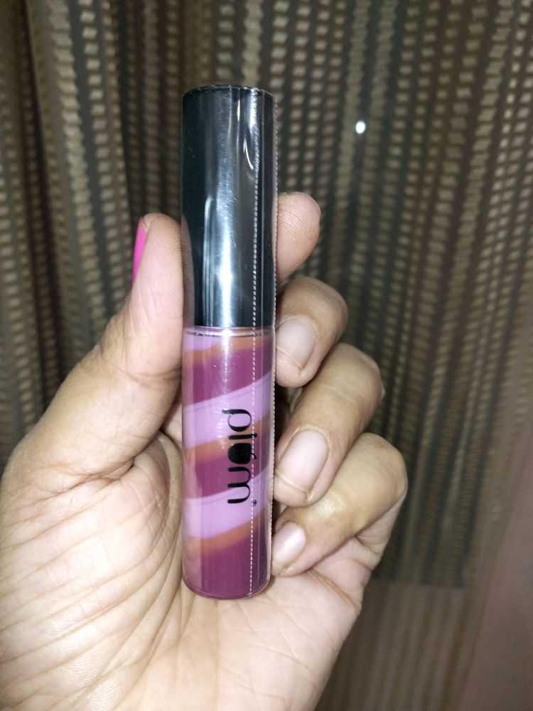 Biggest Loot Offer Plum Lip Gloss