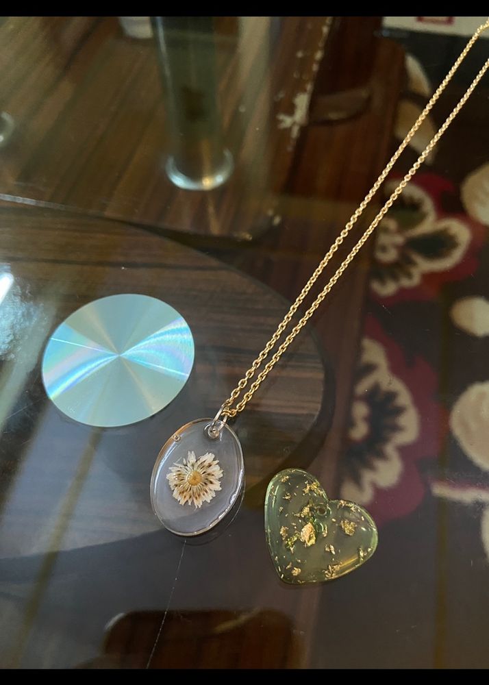 Resin Necklace & Pendants