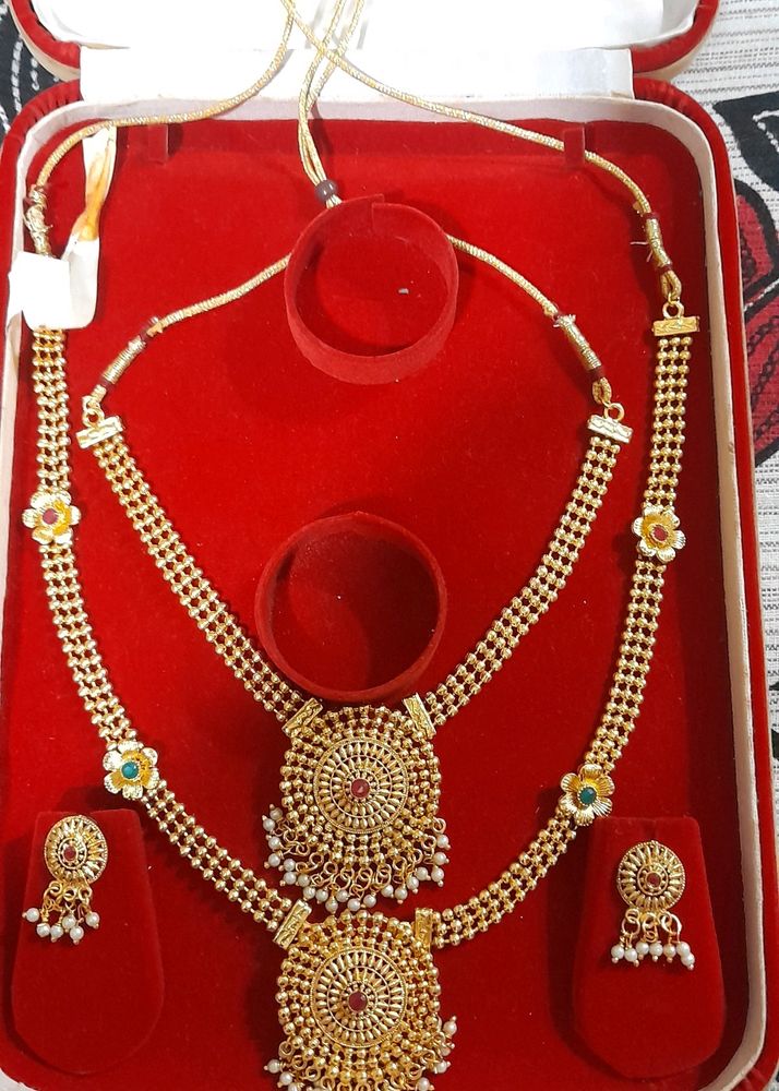 Necklace Set