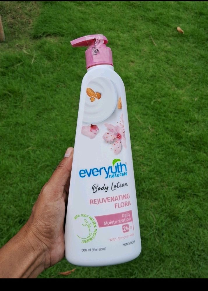 Everyuth Naturals Rose Body Lotion