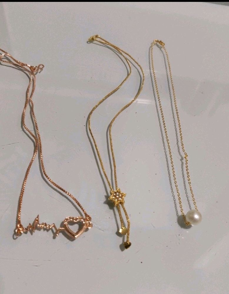 Necklace Set Of 3🤩