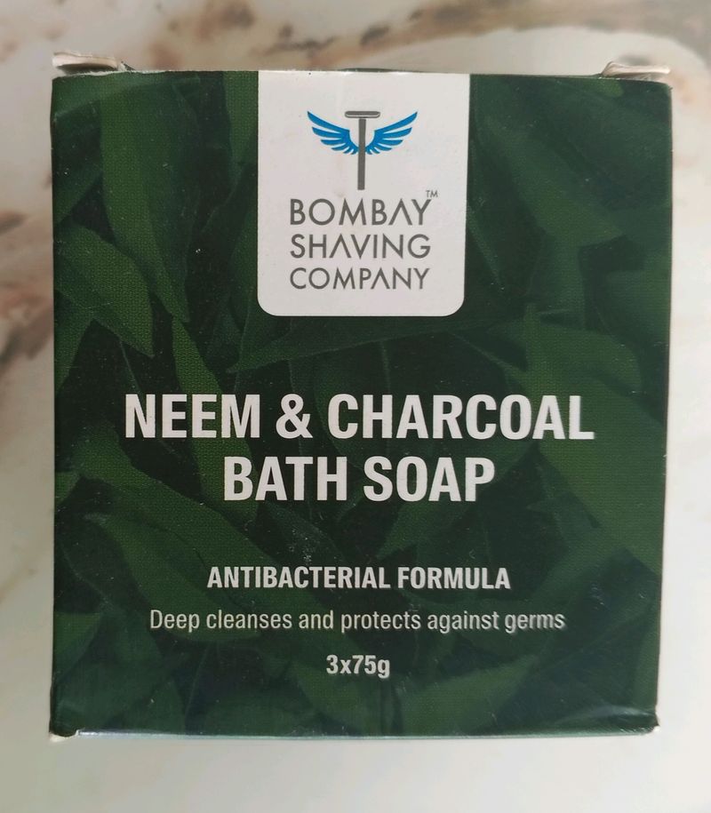 BOMBAY SHAVING COMPANY NEEM & CHARCOAL BATH SOAP