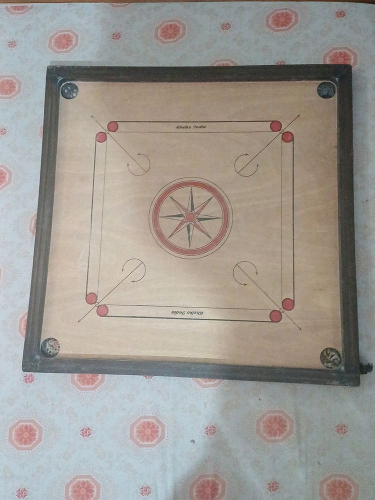 carrom board