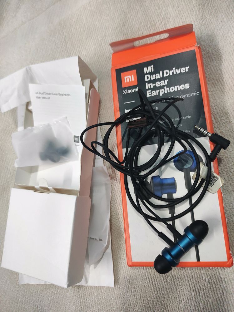 Mi Dual Driver In Ear Earphone