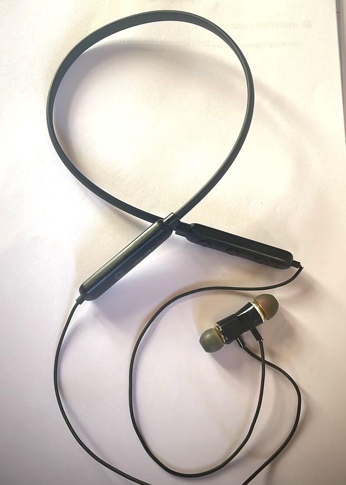 Neckband Bluetooth Headphone