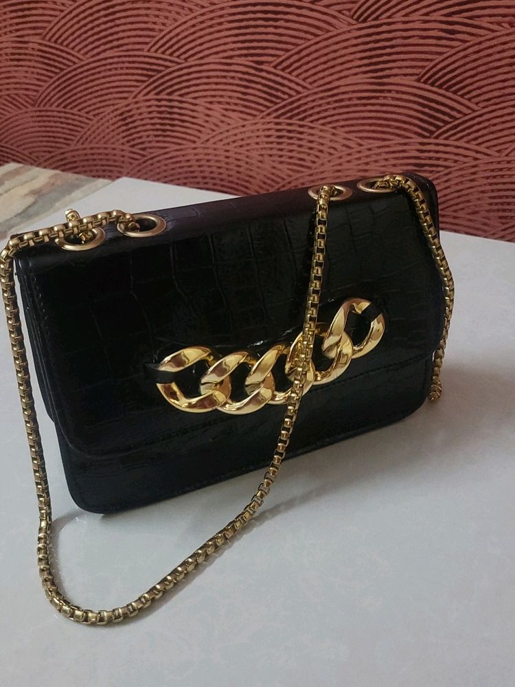 Black Classy Sling Bag