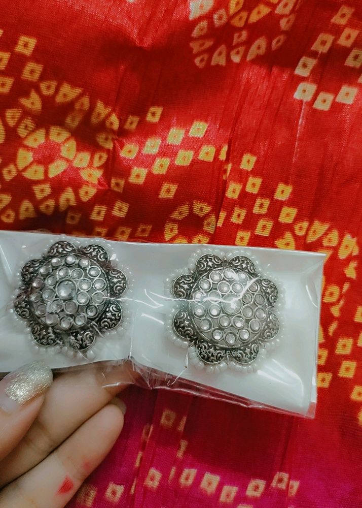 New Kundan Plus Moti Stud Earrings