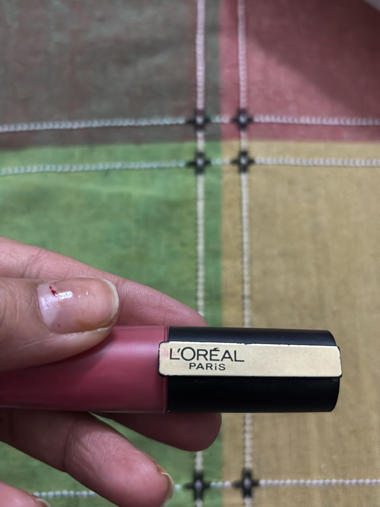 L'Oreal Paris Rouge Signature Matte Liquid Lipstic