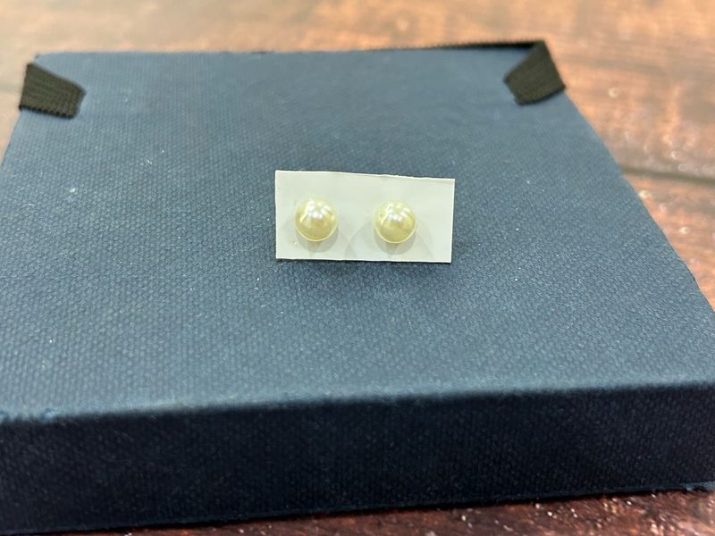 Pearl Studs