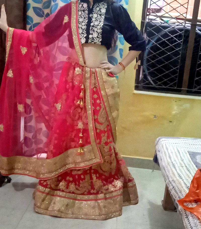 Bridal Rani Colour Lahenga With Chuni