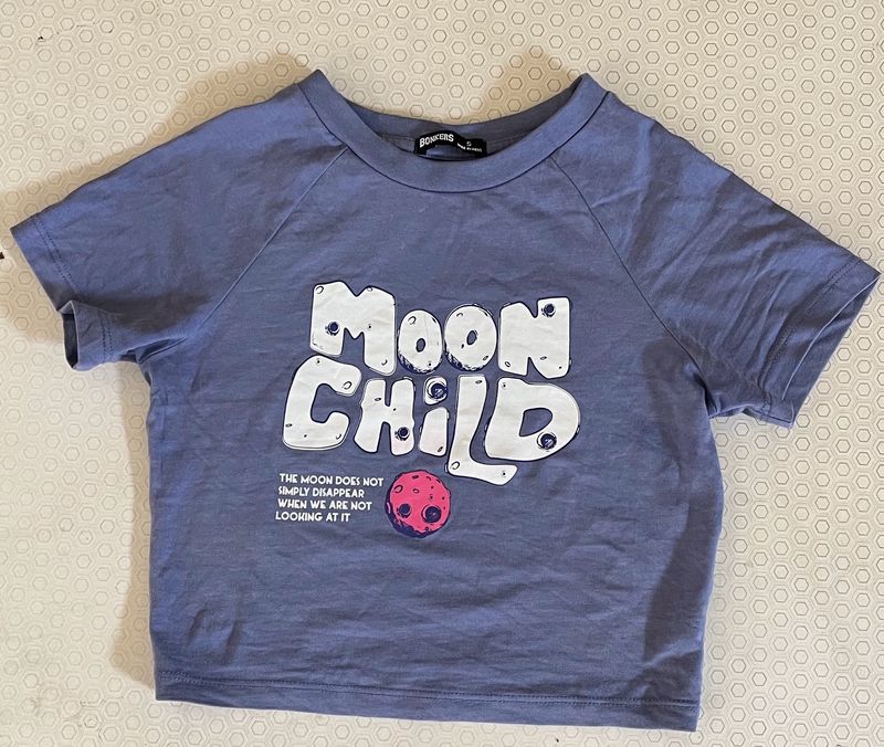 Bonkers moon Child Tee Crop