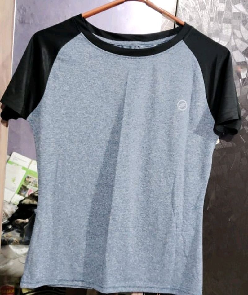 Blue Black T- Shirt For Women L- Size